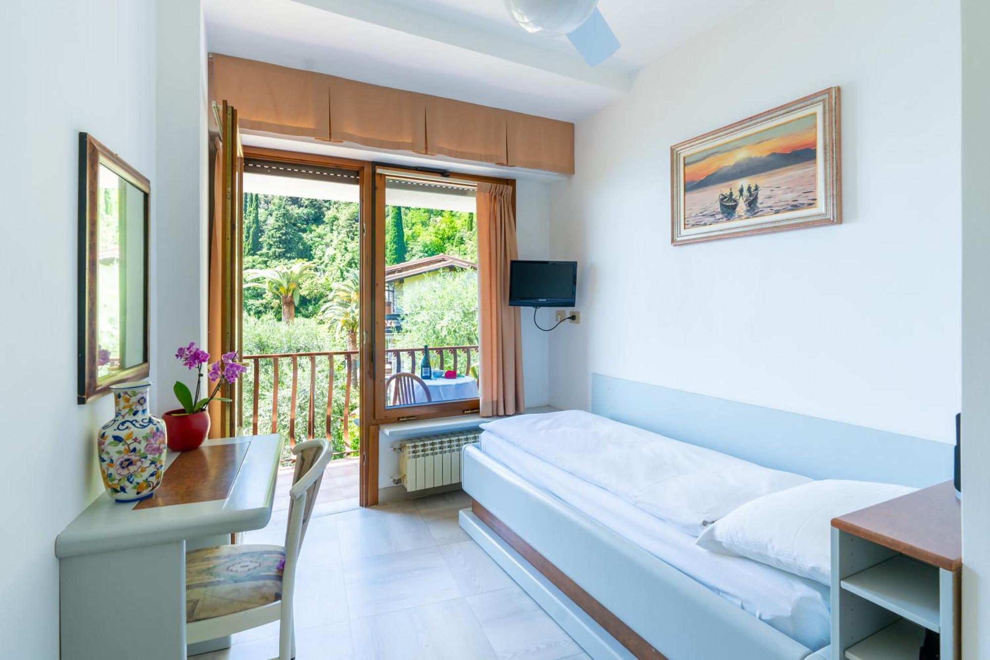 Hotel Forbisicle 提尼亚类 外观 照片
